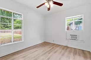 610 Crescent St, Denton, TX 76201 - Photo 10