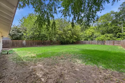 610 Crescent Street, Denton, TX 76201 - Photo 14