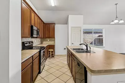 7717 Decoy Drive, Arlington, TX 76002 - Photo 6