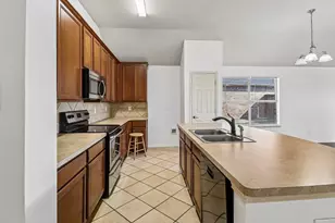 7717 Decoy Dr, Arlington, TX 76002 - Photo 6