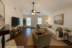 2317 Aquaduct Dr, Bedford, TX 76022 - Photo 4