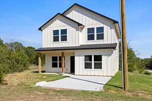 5660 Lone Star Cir, Granbury, TX 76048 - Photo 2
