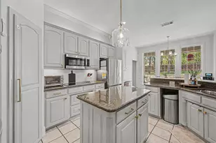 1029 Oakridge Ct, Burleson, TX 76028 - Photo 12