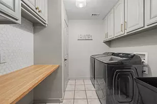1029 Oakridge Ct, Burleson, TX 76028 - Photo 32