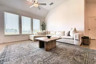 1314 Broadview Dr, Garland, TX 75042 - Photo 2