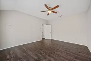 3357 Galaway Bay Dr, Grand Prairie, TX 75052 - Photo 14