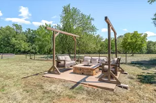 1015 W College St, Canton, TX 75103 - Photo 38