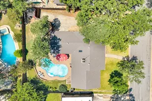 207 Walnut Way, Euless, TX 76039 - Photo 34