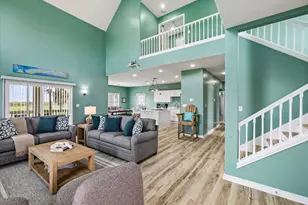 3241 Castle Dr, Port Bolivar, TX 77650 - Photo 4