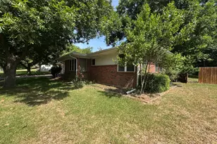 3703 Pecan Park Dr, Weatherford, TX 76087 - Photo 6