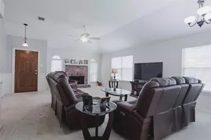 2918 Periwinkle Ct, Garland, TX 75040 - Photo 2
