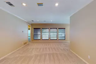 7525 Brentwood Ct, North Richland Hills, TX 76182 - Photo 4