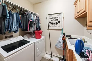 411 N 6th St, Coolidge, TX 76635 - Photo 22