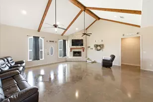 411 N 6th St, Coolidge, TX 76635 - Photo 4
