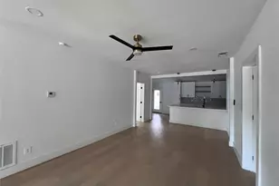 710 S Glasgow Dr, Dallas, TX 75223 - Photo 14