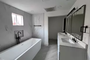 710 S Glasgow Dr, Dallas, TX 75223 - Photo 20