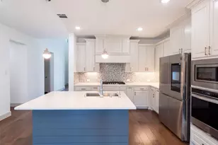 9694 Brackenfield Ln, Frisco, TX 75035 - Photo 2