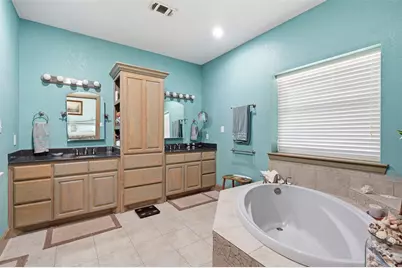 8165 Jackson Road, Krum, TX 76249 - Photo 12