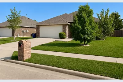 412 Windridge Drive, Little Elm, TX 75068 - Photo 2