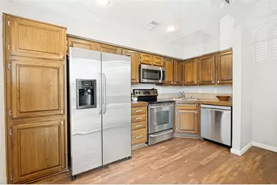 4203 Holland Avenue #10, Dallas, TX 75219 - Photo 6