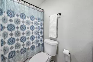 88 Live Oak St, Alvarado, TX 76009 - Photo 18