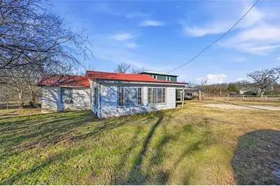 604 S Spears Street, Alvarado, TX 76009 - Photo 1