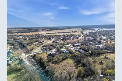 604 S Spears Street, Alvarado, TX 76009 - Photo 2