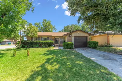 5732 Bonner Drive, Haltom City, TX 76148 - Photo 2