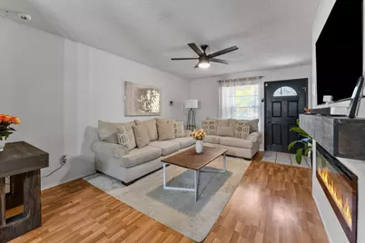5732 Bonner Drive, Haltom City, TX 76148 - Photo 4
