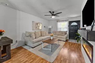 5732 Bonner Dr, Haltom City, TX 76148 - Photo 4