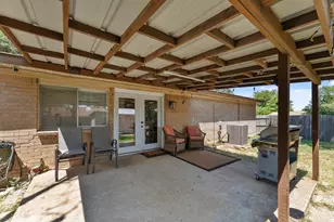 5732 Bonner Dr, Haltom City, TX 76148 - Photo 16