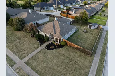 1908 Chapman Drive, Lancaster, TX 75134 - Photo 2
