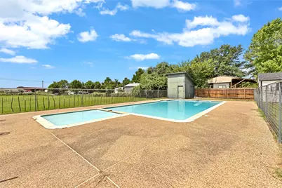 1901 Melissa Lane, Cleburne, TX 76031 - Photo 36
