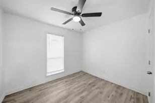 10124 Shayna Dr, Dallas, TX 75217 - Photo 12