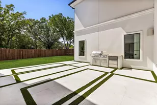 9421 Thornberry Ln, Dallas, TX 75220 - Photo 38