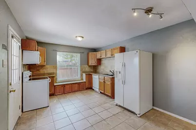13818 Methuen Green Lane, Dallas, TX 75240 - Photo 6