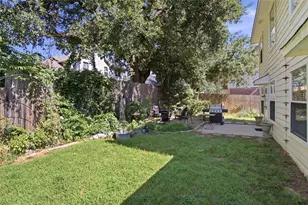 747 Cedar Leaf Cir, Lake Dallas, TX 75065 - Photo 38