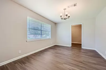 2309 Woodlawn Drive, Ennis, TX 75119 - Photo 8