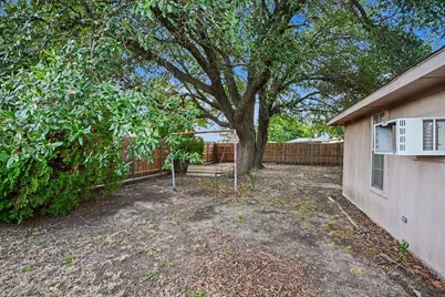 407 Lumpkin Drive, Ennis, TX 75119 - Photo 30