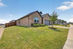1205 Lavinola, Anna, TX 75409 - Photo 2