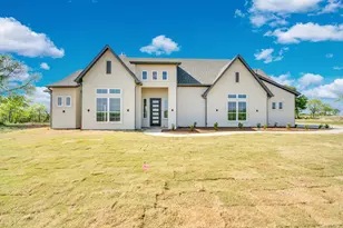 111 Barefoot Bay Blvd, Corsicana, TX 75109 - Photo 2