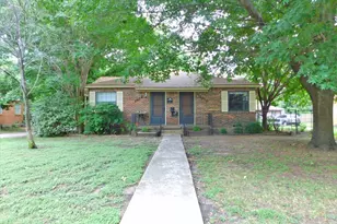 1010 Denton St, Denton, TX 76201 - Photo 1