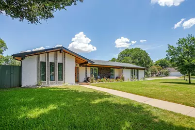 400 Glenn Drive, Hurst, TX 76053 - Photo 1