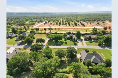 7012 Westover Drive, Granbury, TX 76049 - Photo 6