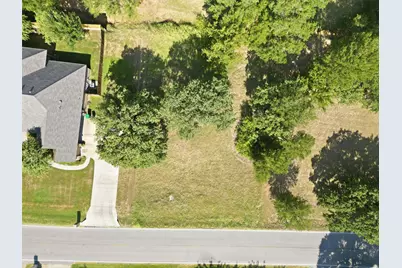 7012 Westover Drive, Granbury, TX 76049 - Photo 4