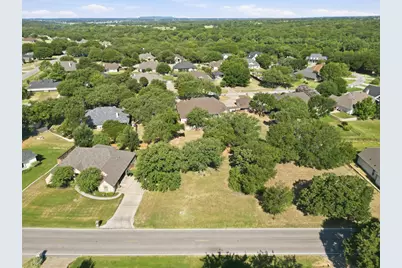 7012 Westover Drive, Granbury, TX 76049 - Photo 10