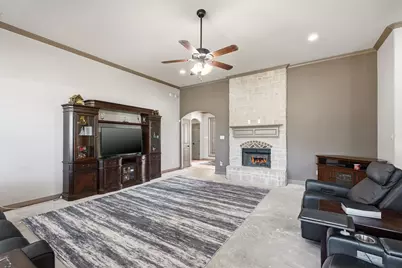 4916 Lakepark Drive, Sanger, TX 76266 - Photo 10