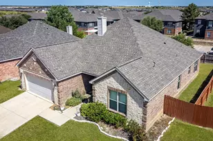 4916 Lake Park Dr, Sanger, TX 76266 - Photo 2