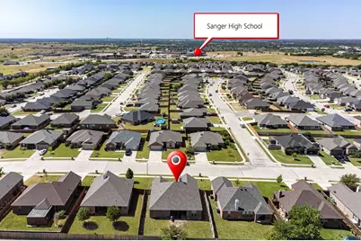 4916 Lakepark Drive, Sanger, TX 76266 - Photo 4