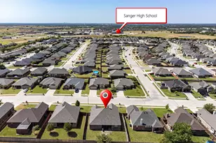 4916 Lake Park Dr, Sanger, TX 76266 - Photo 4